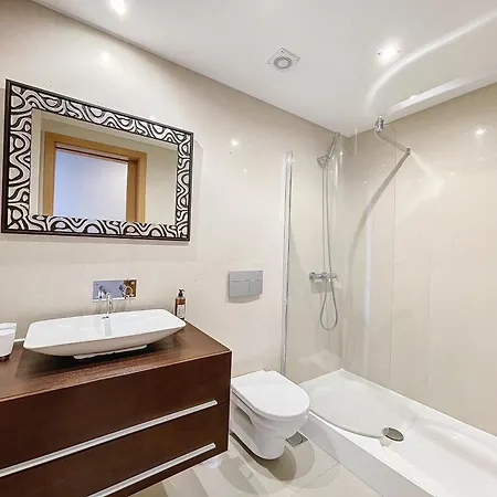 The View By Atlantic Apartmán *