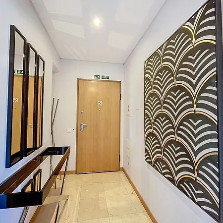 The View By Atlantic Apartment